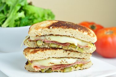 Nízkosacharidový kubánský sendvič